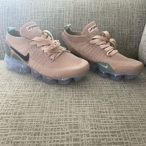 Women’s Nike air vapor max flyknit 2